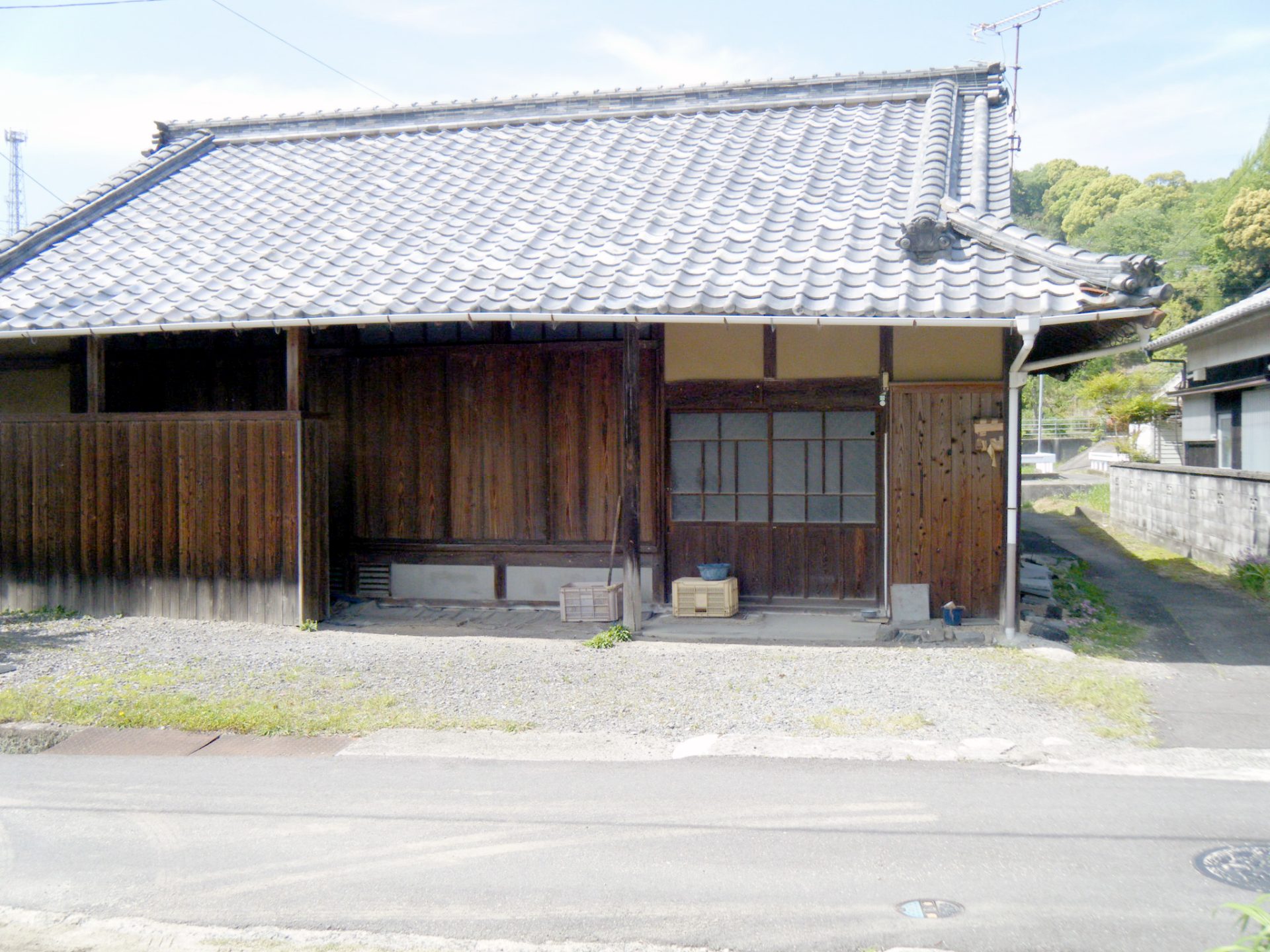 No.8144　東温市志津川