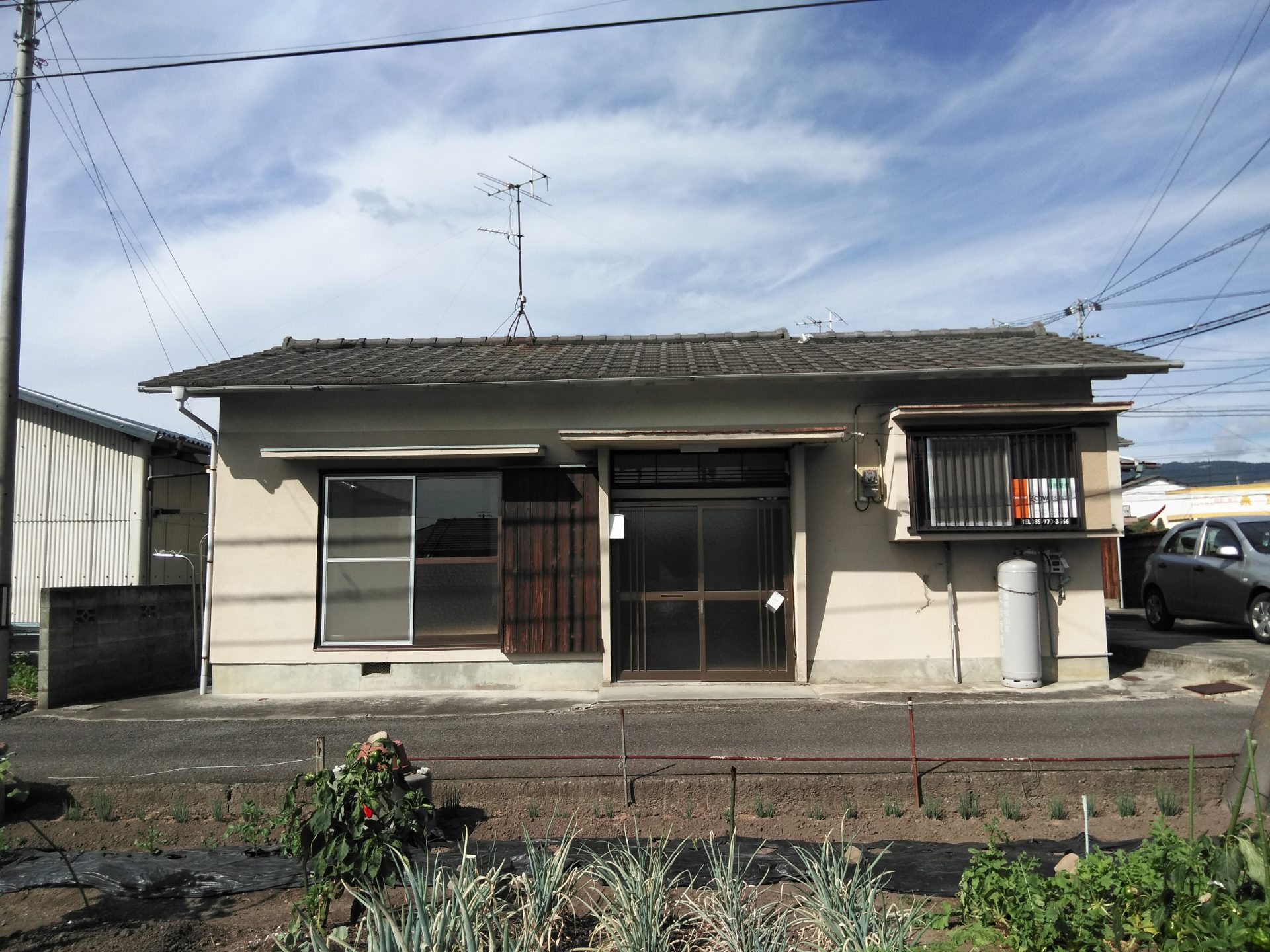 南梅本町　石井駅前借家 2号　（商談中）